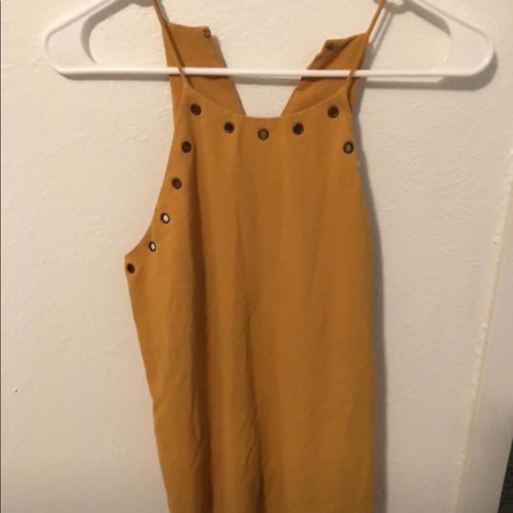 Mustard top